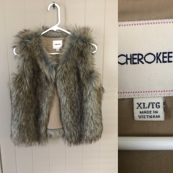 Fur Vest Size Youth XL - Picture 1 of 2
